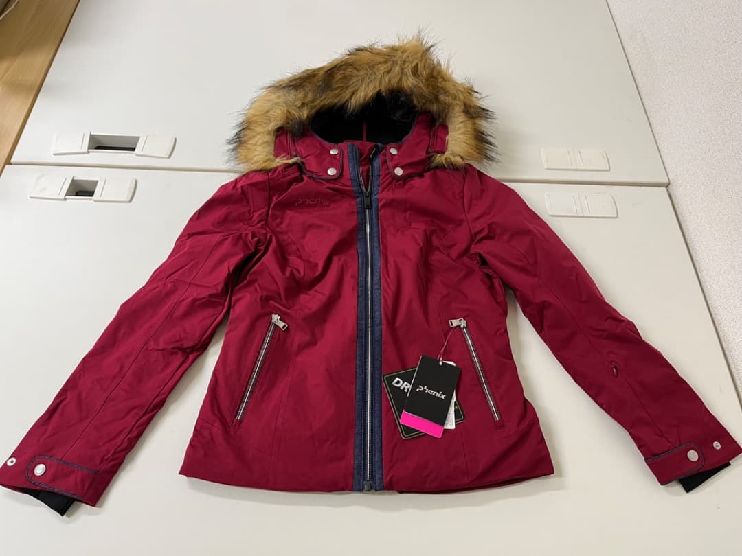 【新品】 phenix　スキーウェア　スノボウェア　レディース　Mサイズ　540