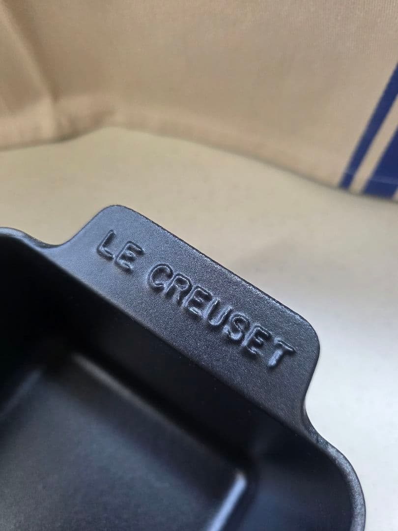 ル・クルーゼ　シグネチャーケーキ&ローフパン　23cm