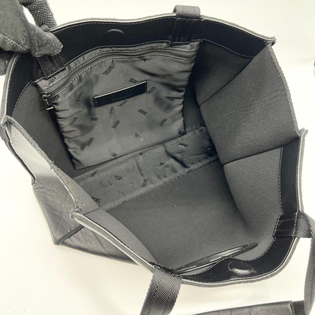 DIESEL HOLI-D SHOPPER EW トートバッグ ブラック A4可