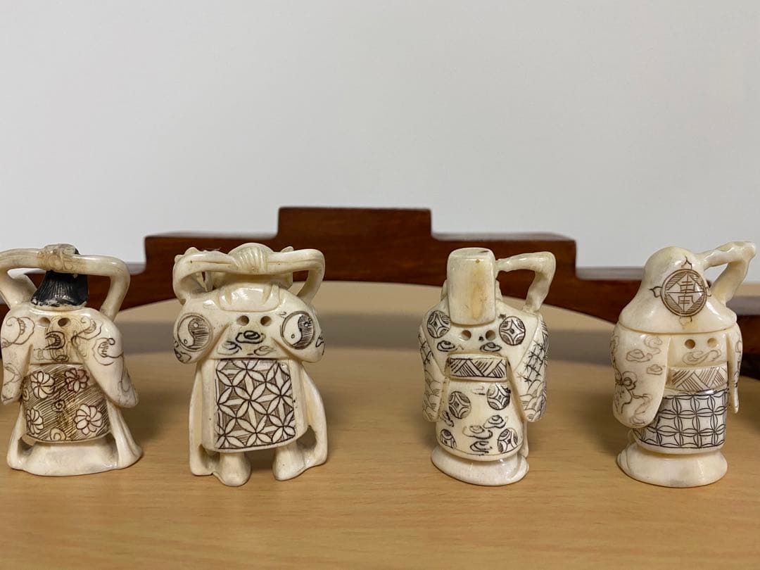 七福神 細密彫刻 時代物 東洋彫刻 縁起物 開運 置物 象牙風