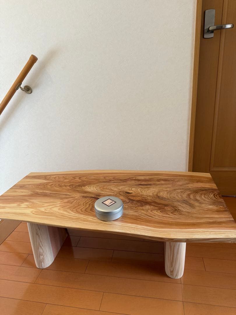 天然杉一枚板ローテーブル蜜蝋クリーム仕上げ