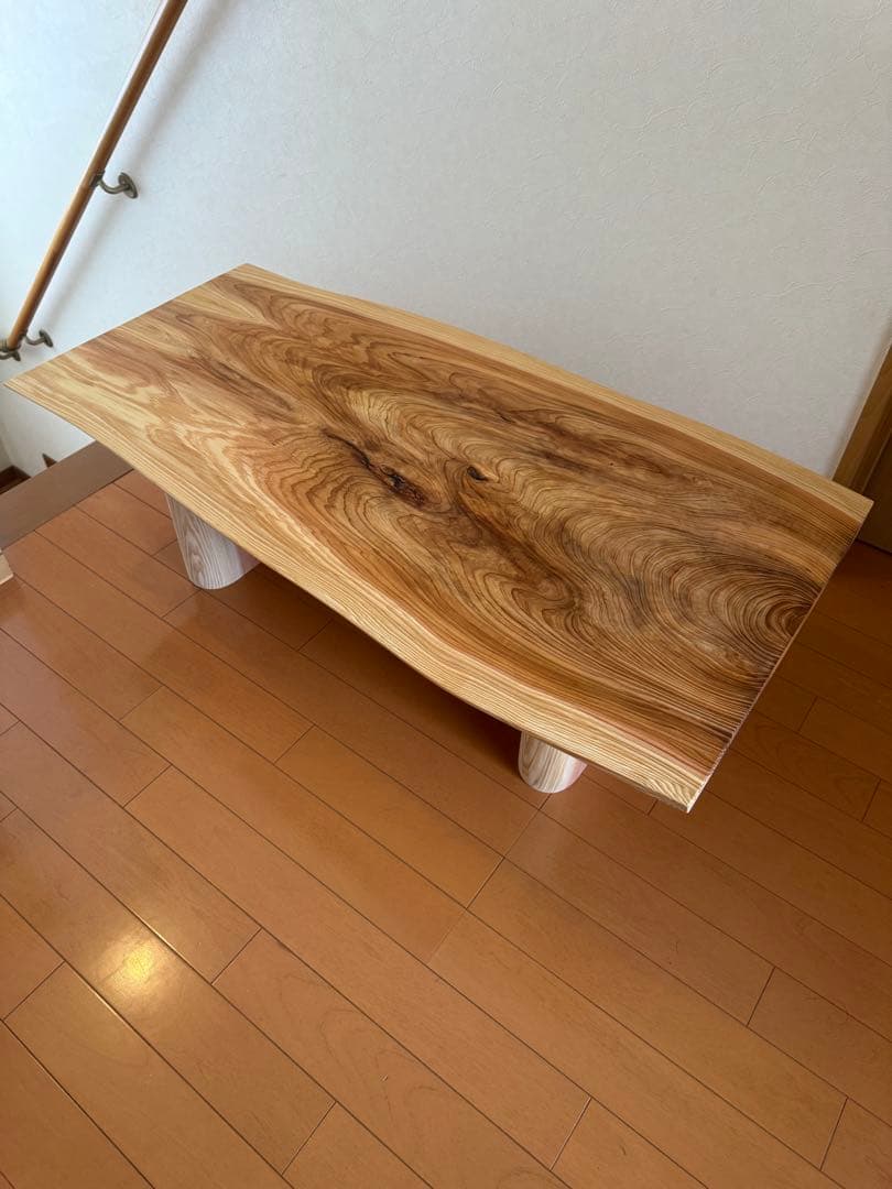 天然杉一枚板ローテーブル蜜蝋クリーム仕上げ