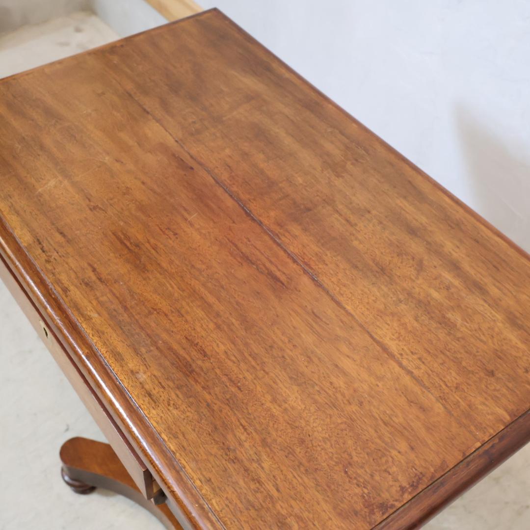 英国アンティーク マホガニー材 ソーイングテーブル サイドテーブル クラシック