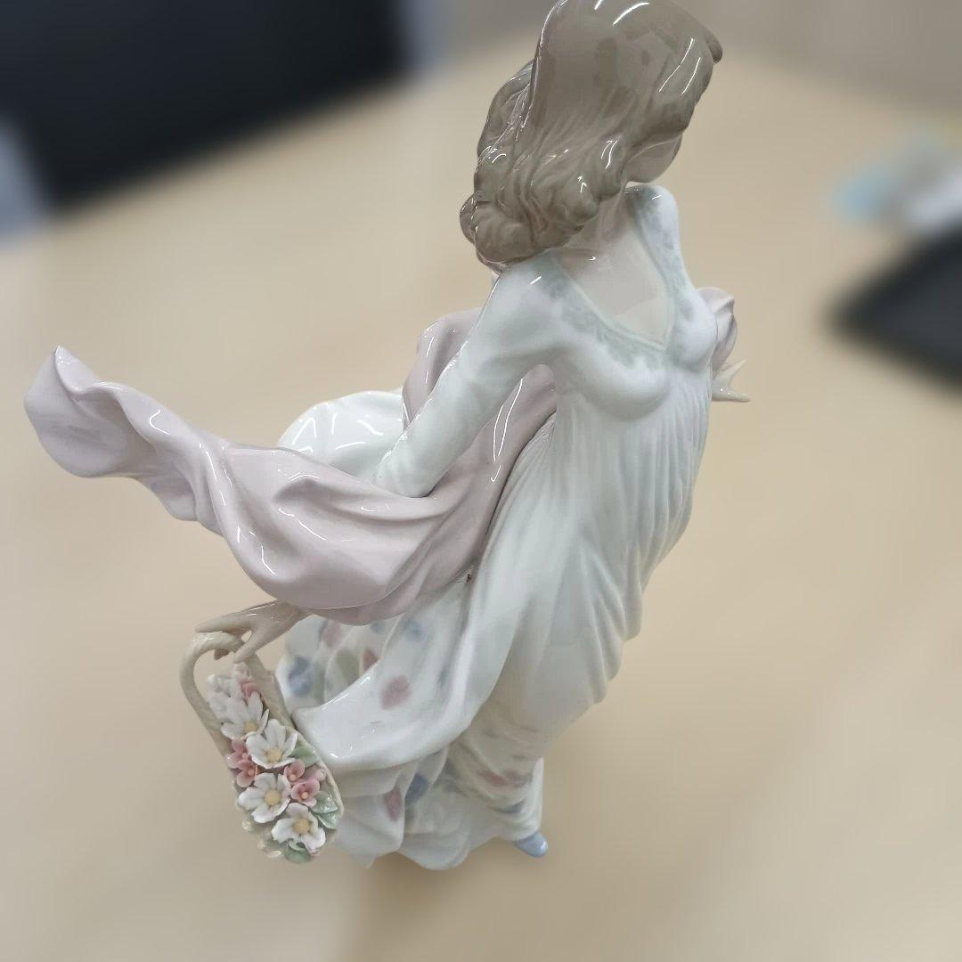 リヤドロ　春の輝き