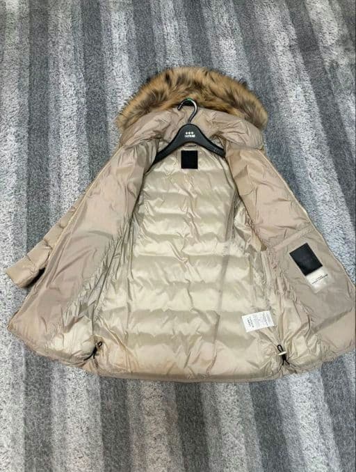 【2回着用】TATRAS×TOMORROWLAND SARMA レディースダウン