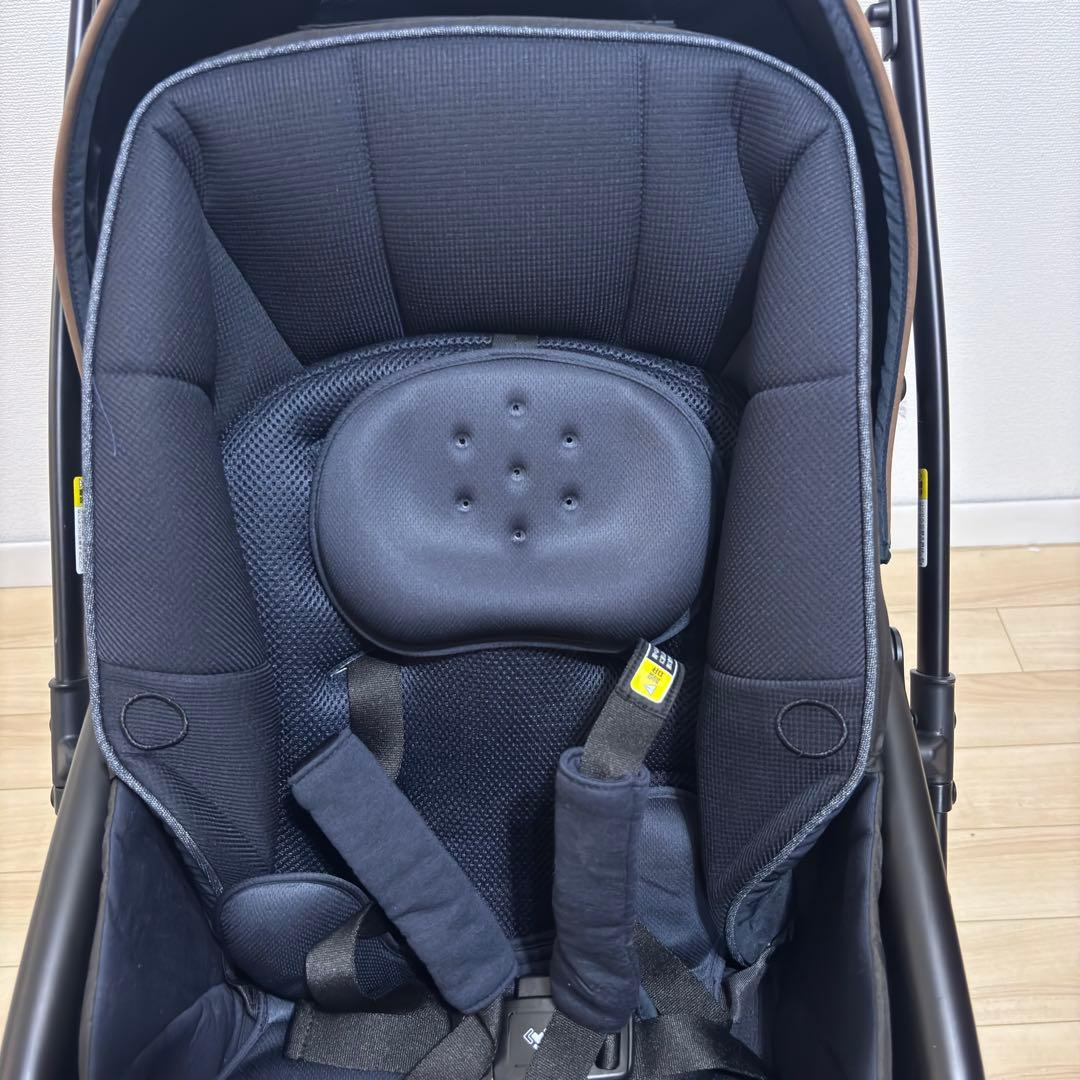 【美品】 Aprica ラクーナクッションフリー ネイビー 2141888