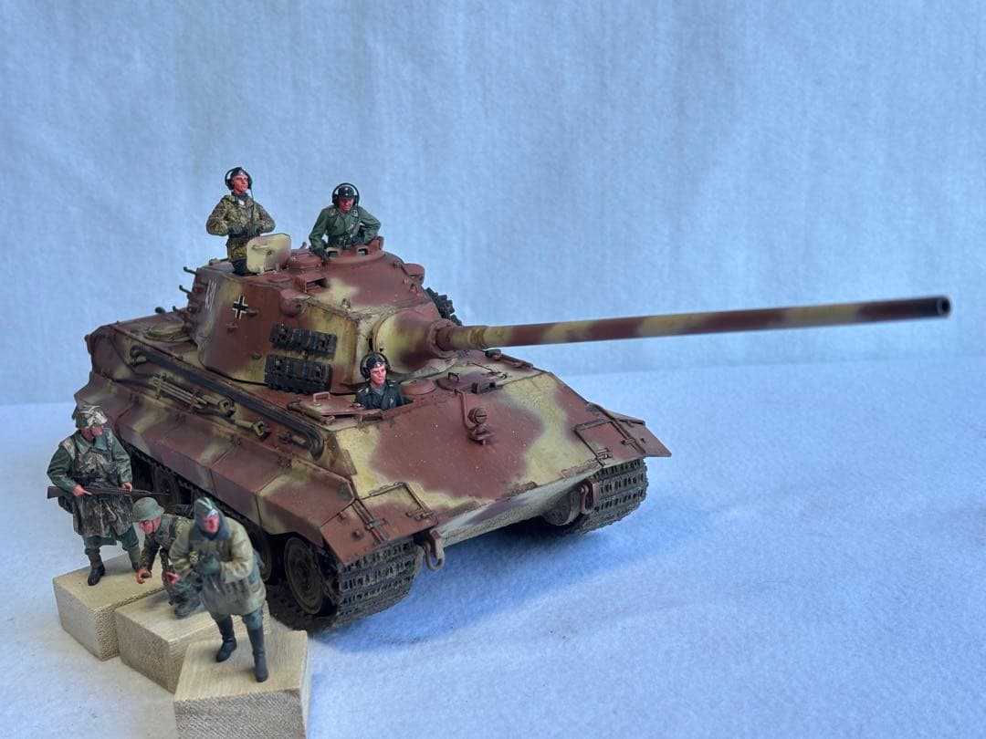 ドイツ陸軍E75号戦車プラモデル完成品