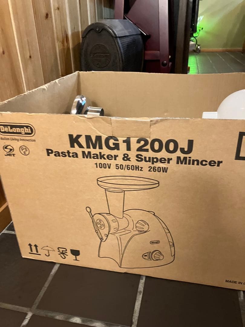 デロンギ　パスタメーカー＆スーパーミンサー　KMG1200J 中古　説明書なし