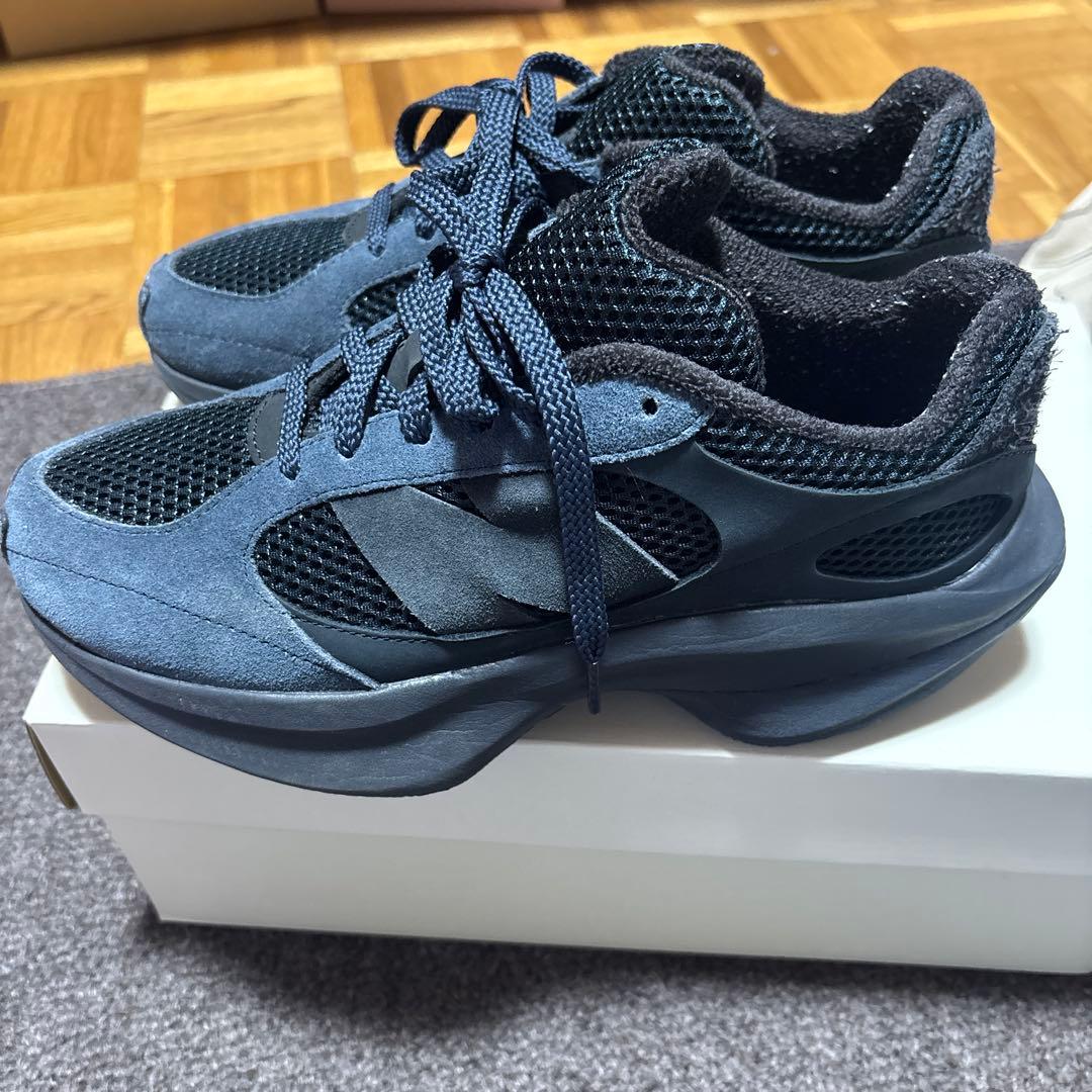 AURALEE ×New Balance Warped Runner 24.5