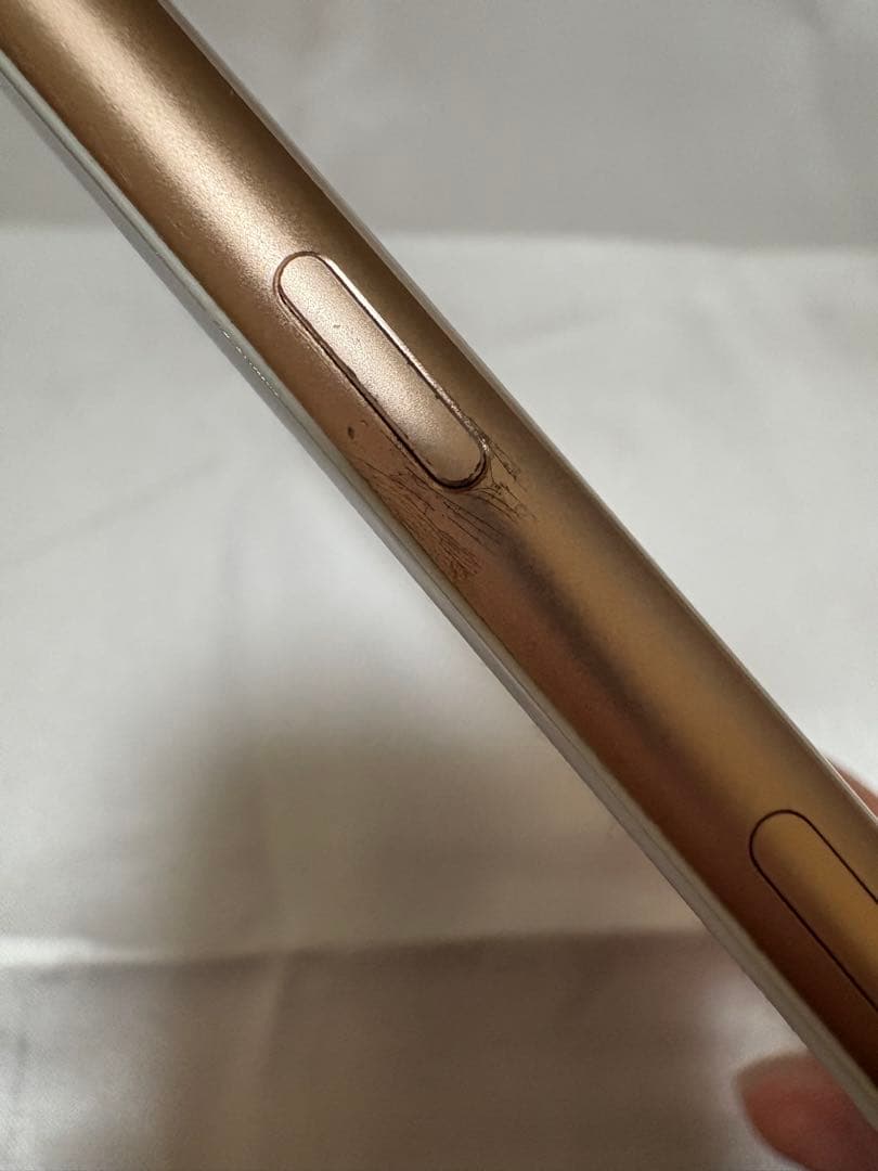 iPhone8plus 64GB ゴールド SIMロック解除済