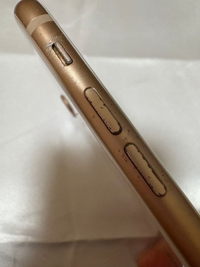 iPhone8plus 64GB ゴールド SIMロック解除済