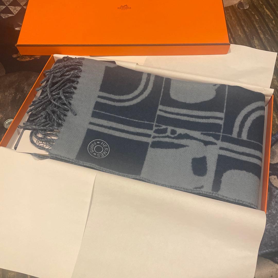 HERMES カシミアマフラー　新品未使用　箱付き