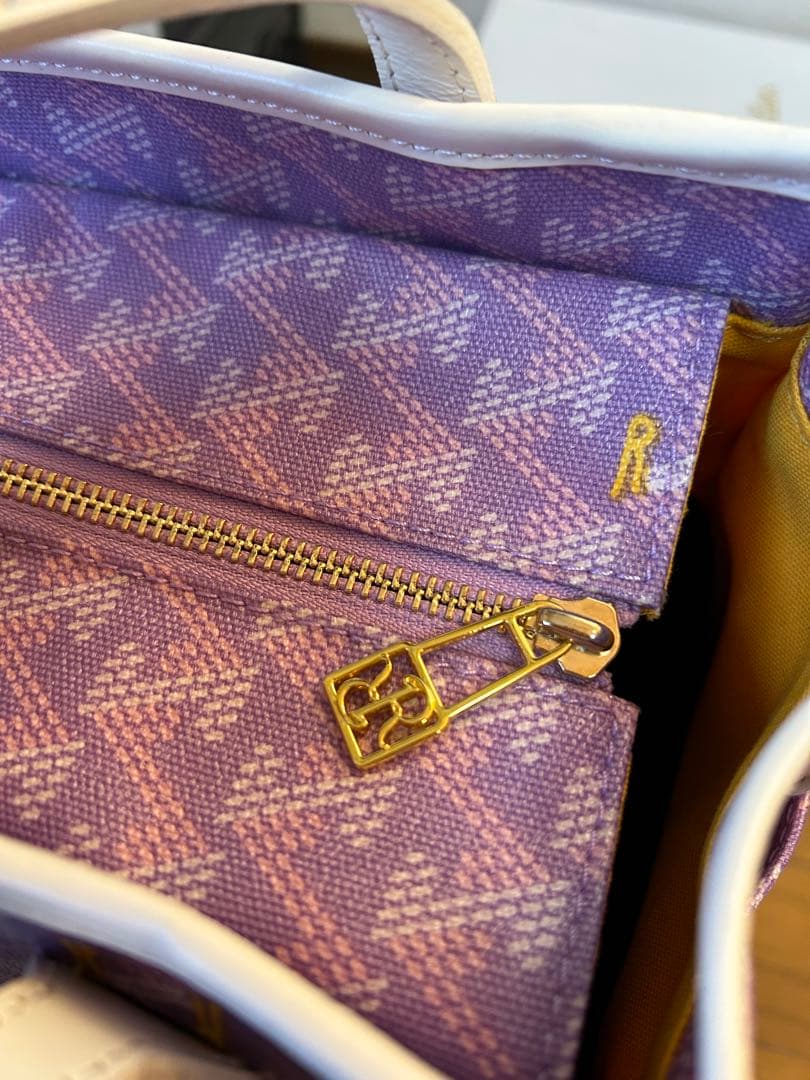 レザレクション ラニウスNO2 ラベンダー　美品