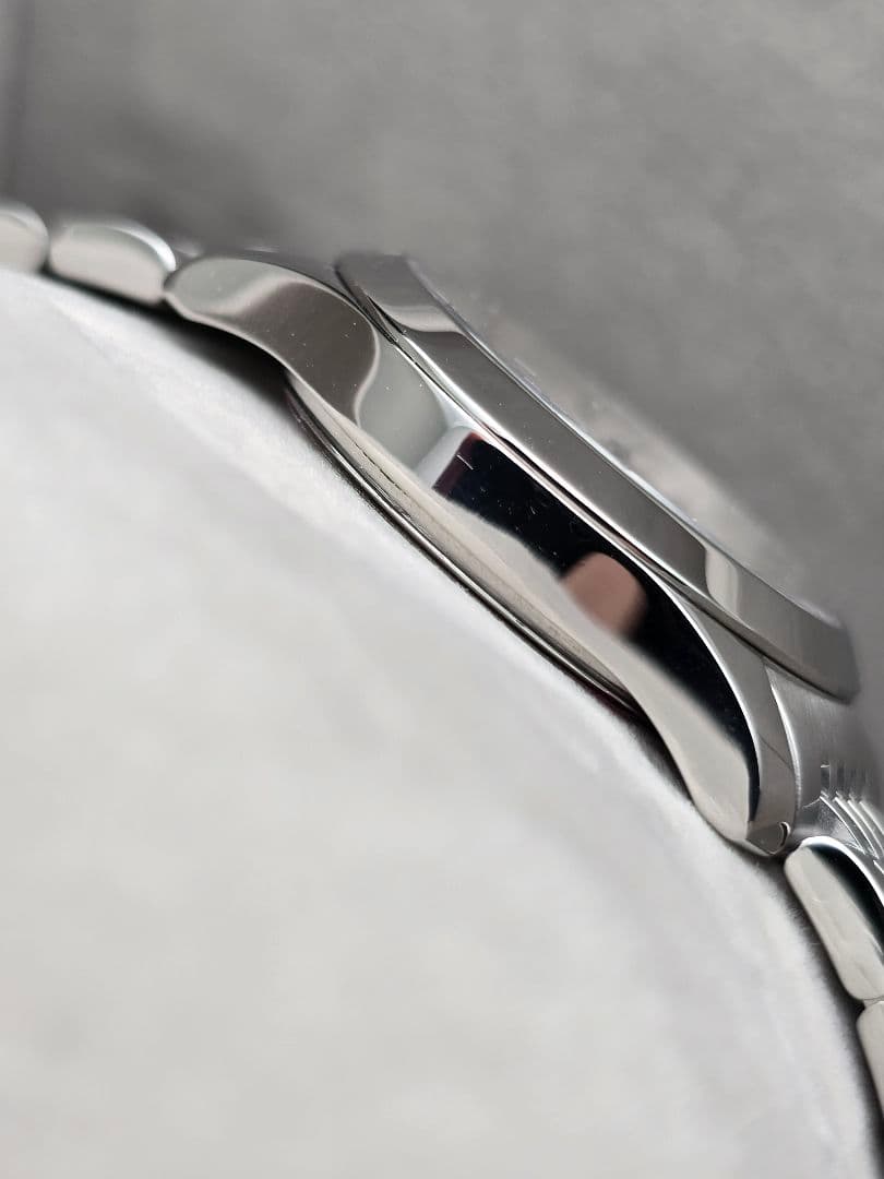 研磨済 電池交換済 126.5 GUCCI グッチ 9連ブレス シルバー 箱有