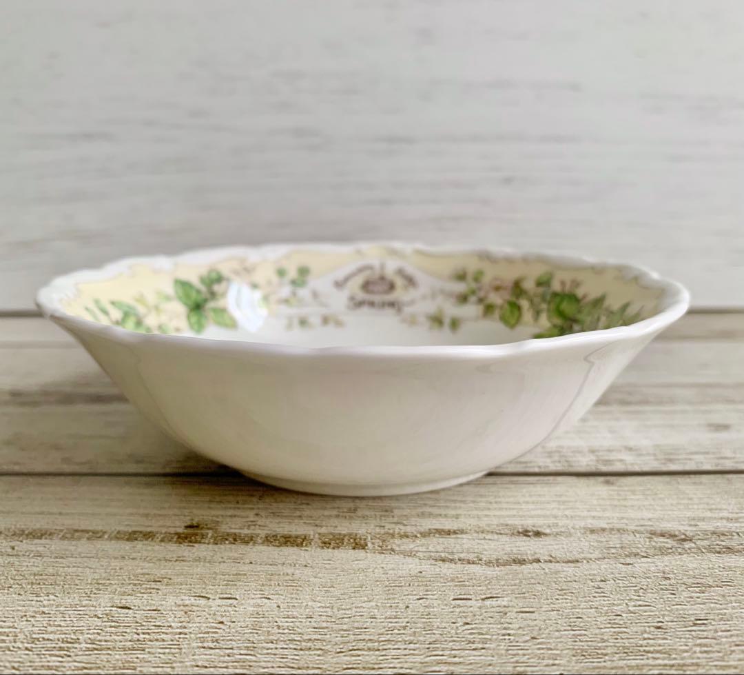 ロイヤルドルトン ブランブリーヘッジ 春夏秋冬 フルーツボウル