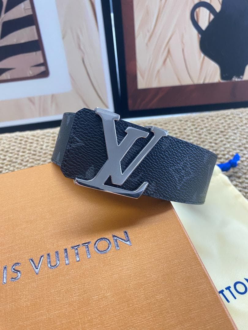 極美品 ブラック レザーベルト