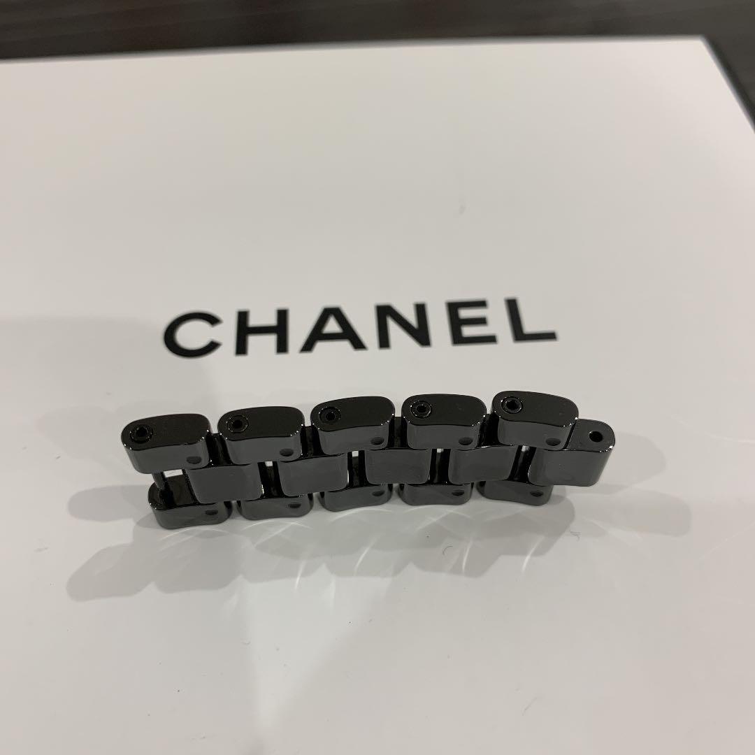 CHANEL J12 41ミリ　コマ