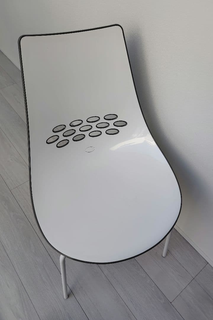 カリガリス コヌビア ジャム シリーズ ダイニングチェア