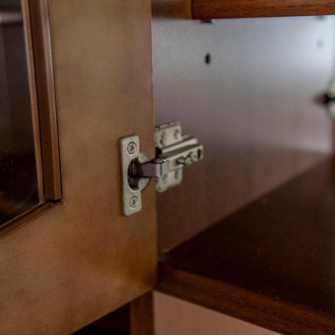 松田家具 木製食器棚 両扉 送料・設置費込み