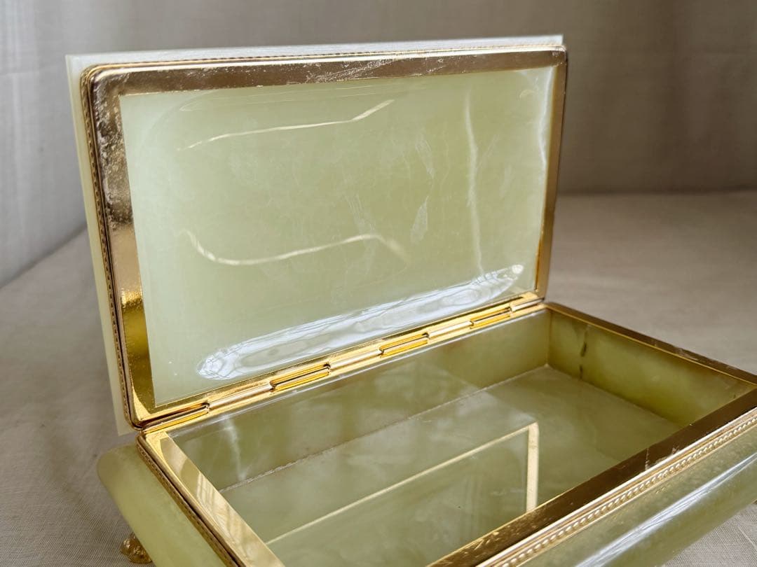 イタリア製 グリーンオニックス グリーンオニキス 天然石 ジュエリーケース 猫足