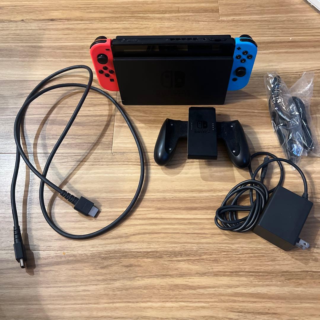 Nintendo Switch本体 赤/青Joy-Con箱無しスティックバクあり