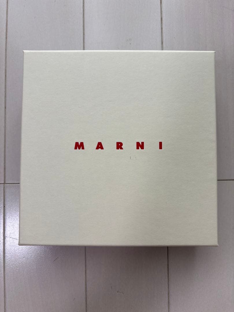 マルニ MARNI 二つ折り 財布 ミニ財布 サフィアーノ レザー ウォレット