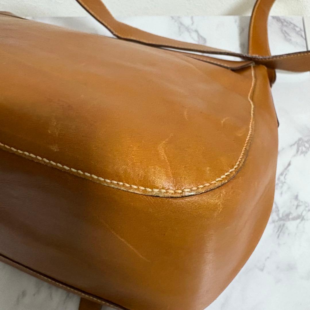 archive prada メッセンジャーバッグ ショルダーバッグ ロゴ型押し