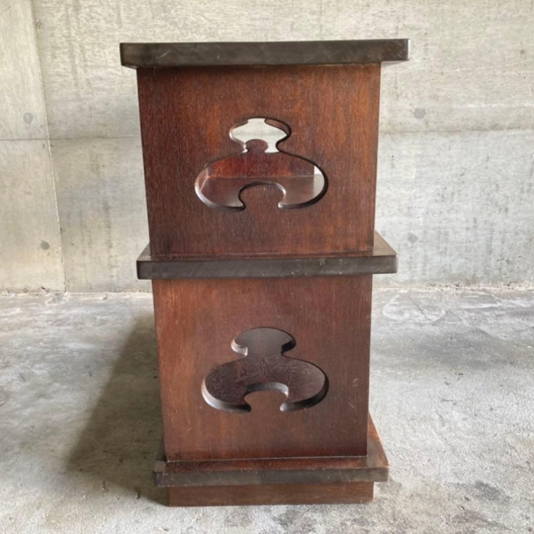 古い飾り棚 置物台 ラック シェルフ 展示 陳列 透かし 木製 家具 レトロ