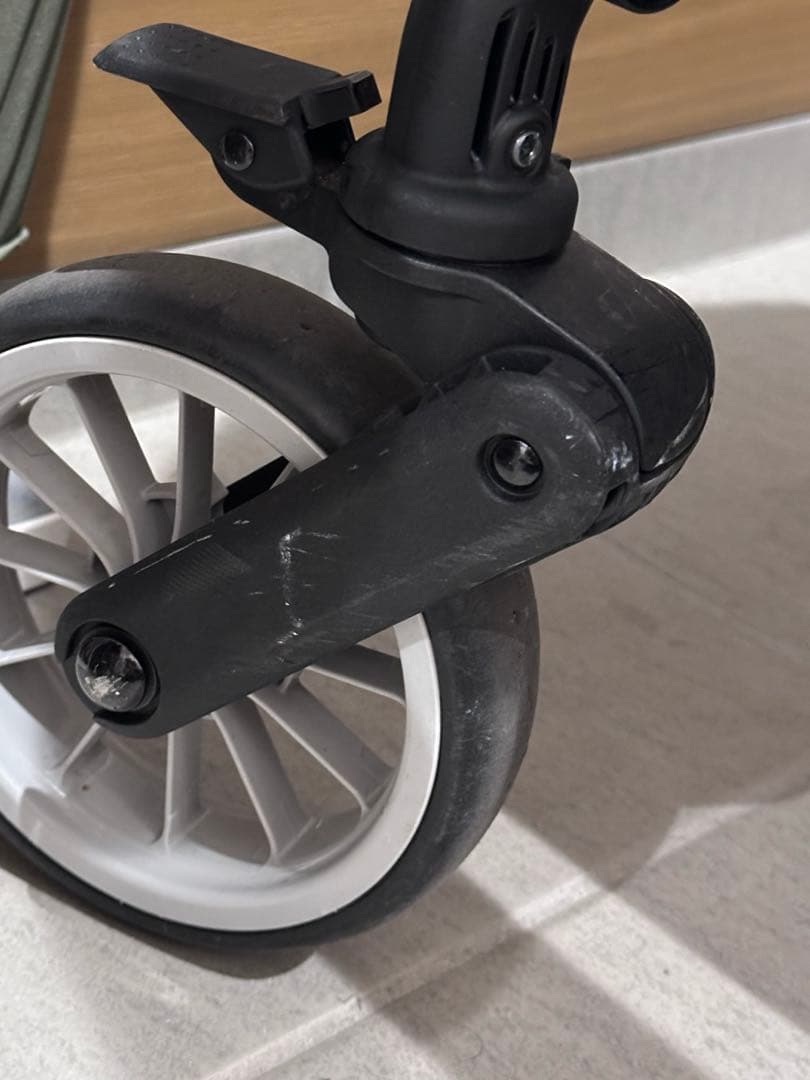 美品　コンビ　スゴカル　minimo ミニモ　エッグショック　DM ベビーカー