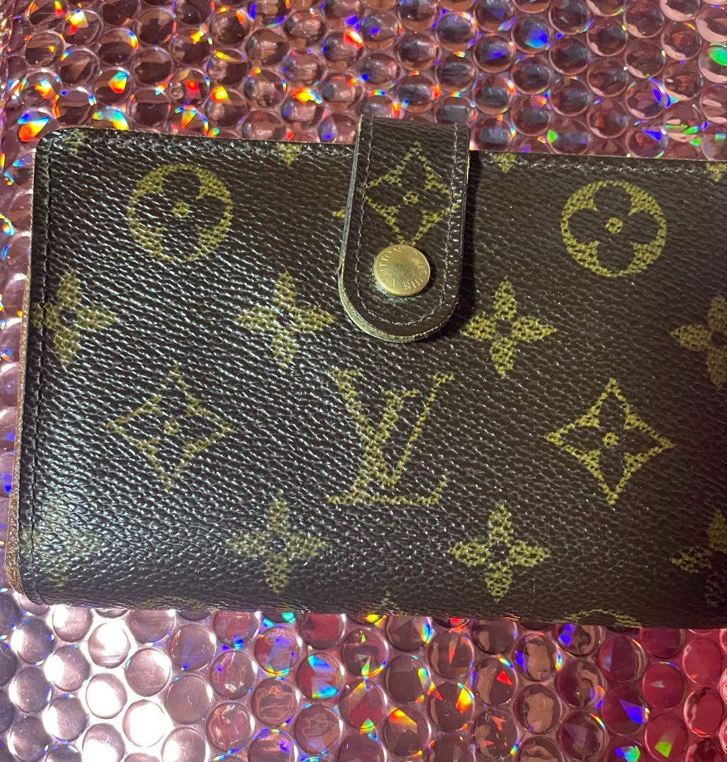 ルイヴィトン2つ折りがま口財布