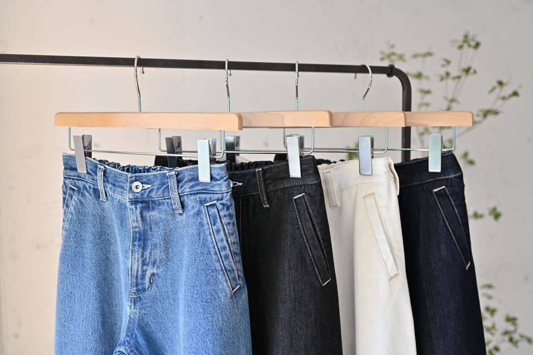 こだわりシルエットのデニムパンツ　our