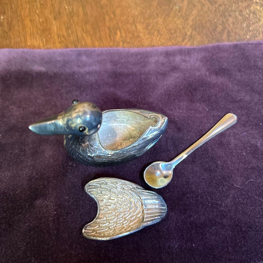 稀少ヴィンテージアヒルの塩コショウ入れセットシルバーにエナメルミニスプーン付き
