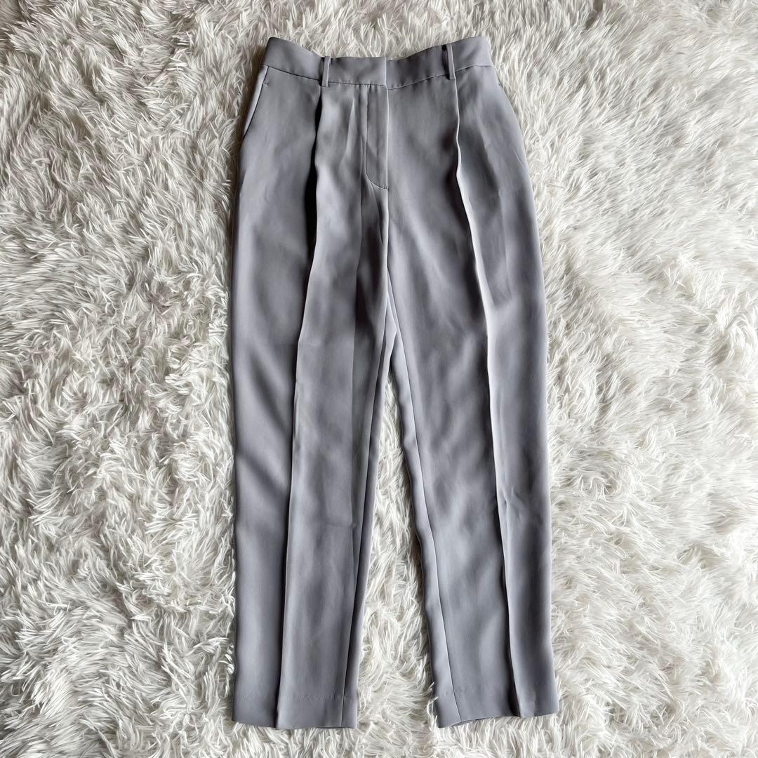 美品 プラステ トリアセブレンドペプラムジャケット パンツスーツ 24年モデル