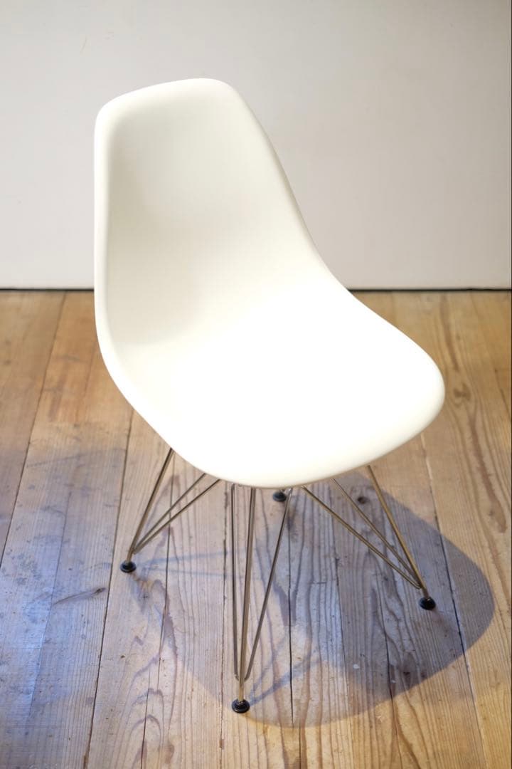 【正規品】【送料込み】イームズシェルチェア Vitra製