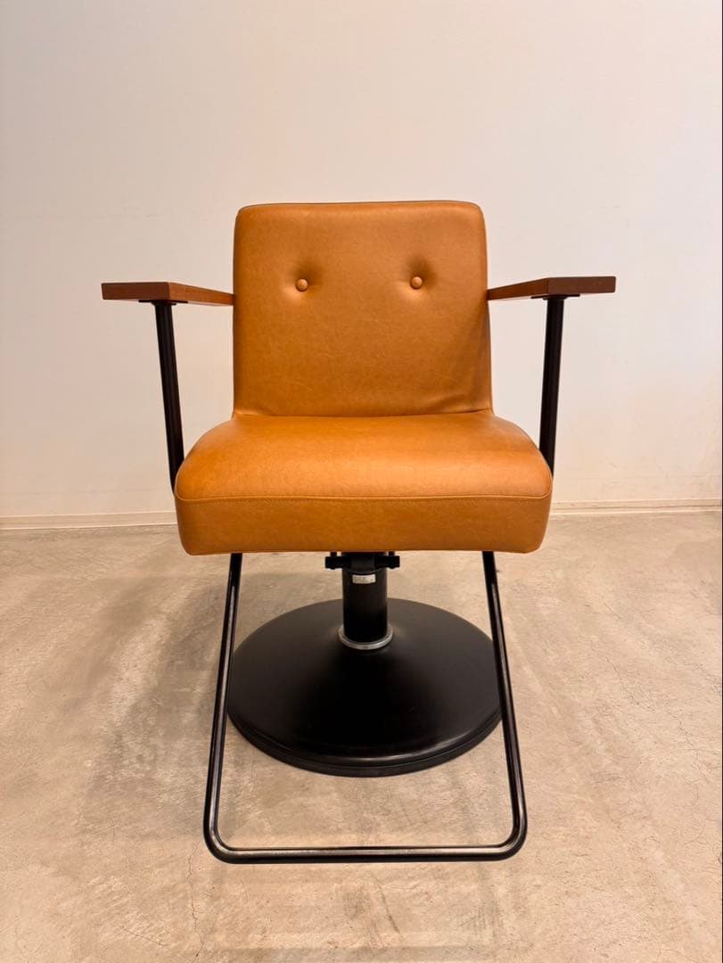 【お値下げ】タカラベルモント　スタイリングチェアー　購入前に発送日確認必須！