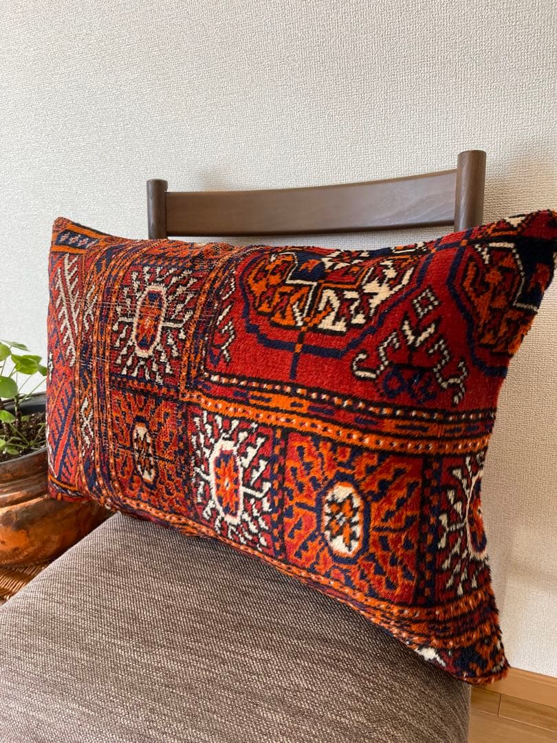 クッションカバー 　トルクメン絨毯　 41x66cm