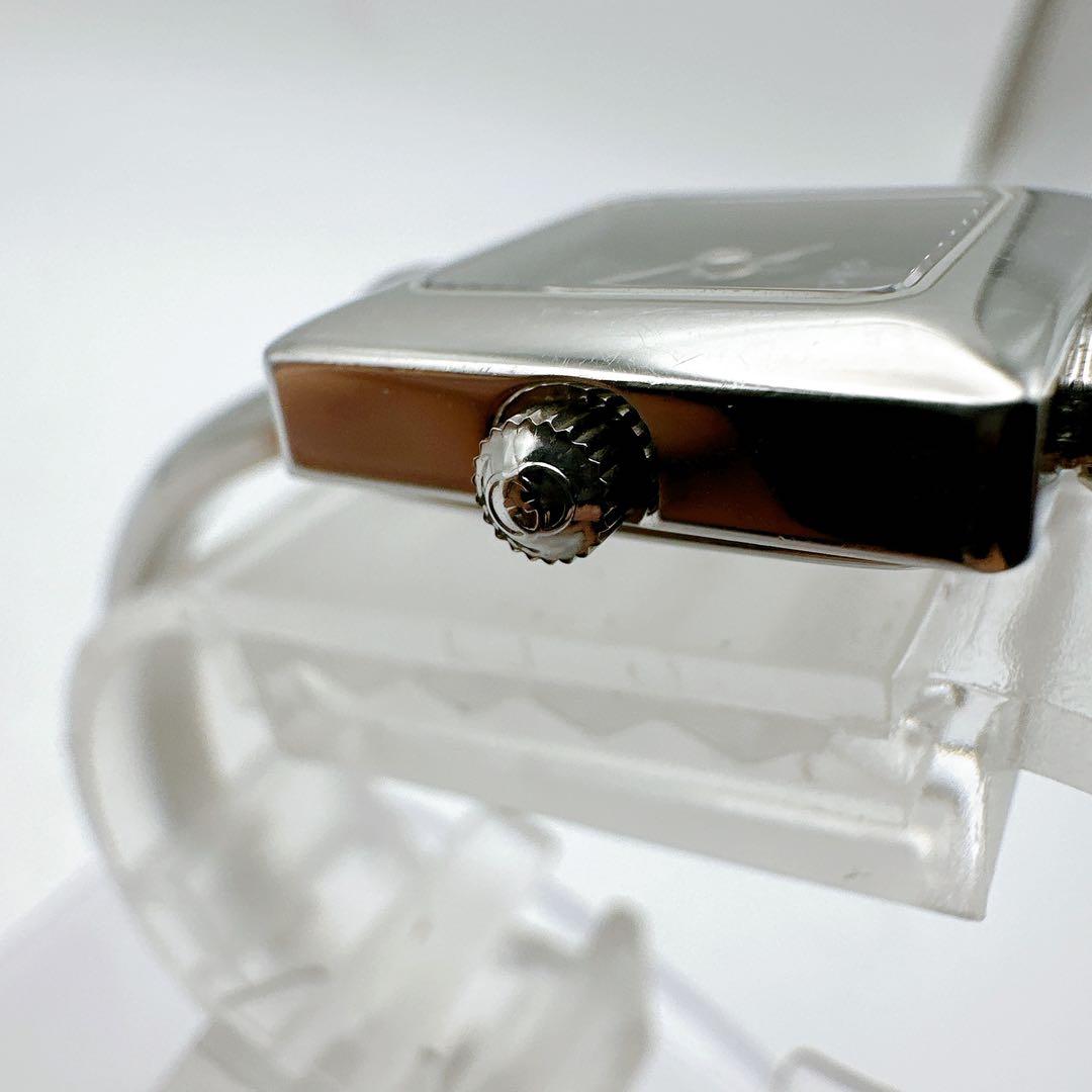 美品 稼動品 GUCCI グッチ レディース腕時計 バングル スクエア シルバー