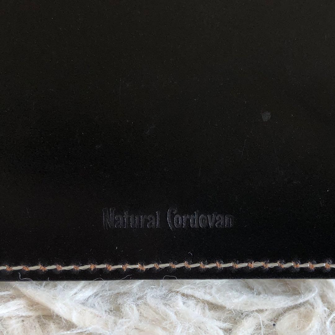 【極美品 コードバン】マネークリップ　黒　財布　本革　光沢　ゴールド金具