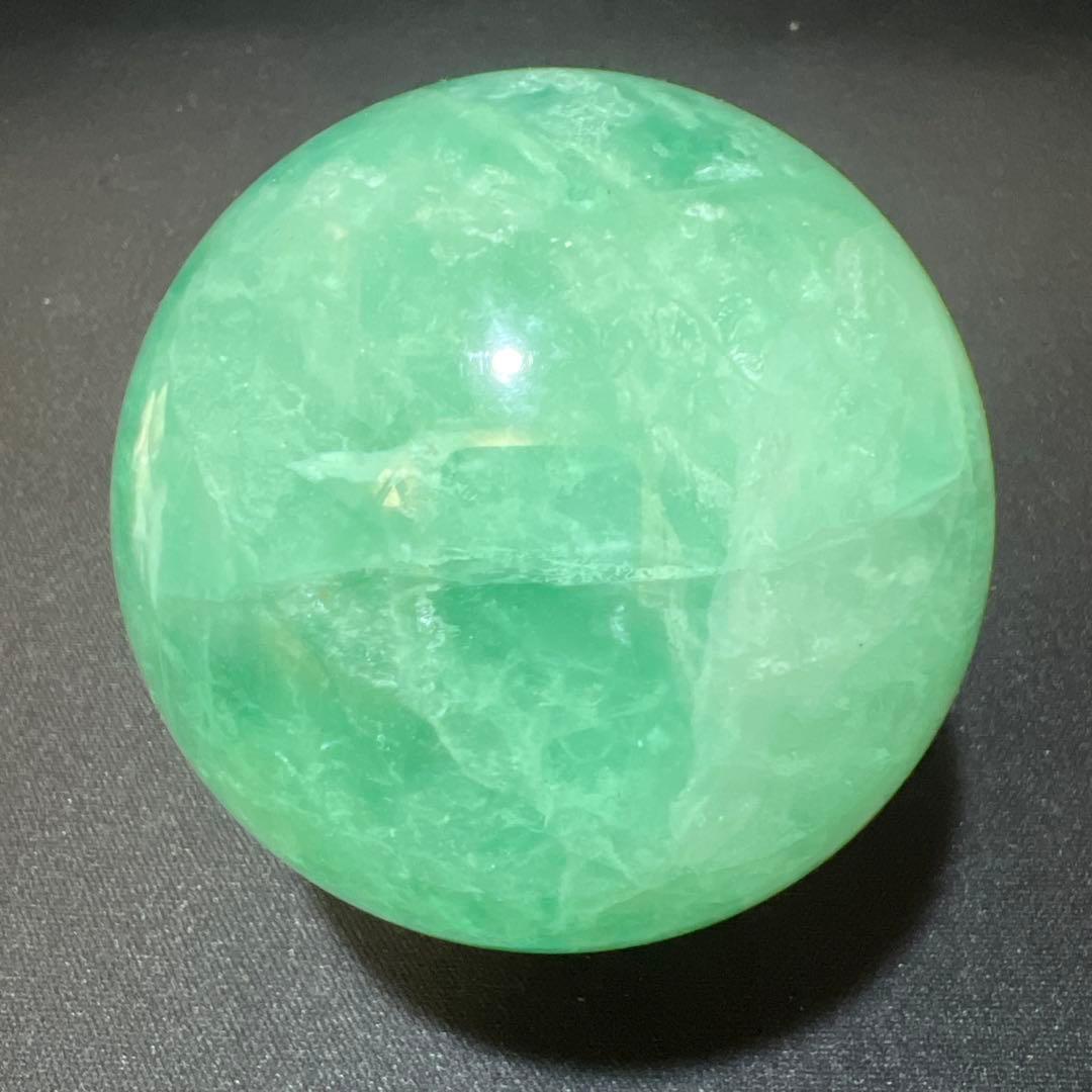 グリーンフローライト スフィア 0.9kg 82mm 丸玉 蛍石 高透明