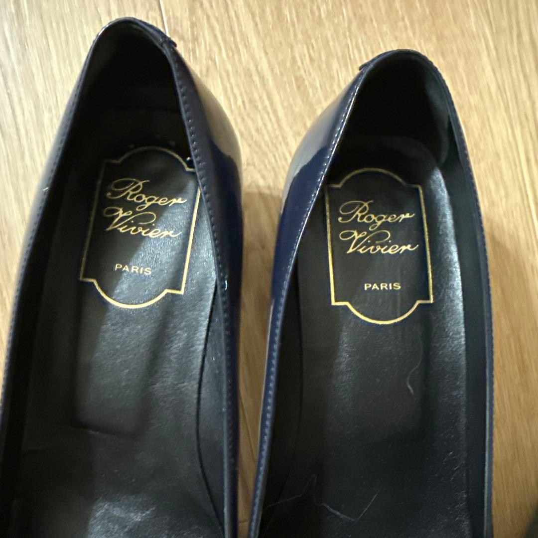 Roger Vivier ネイビー バックル ハイヒール 36