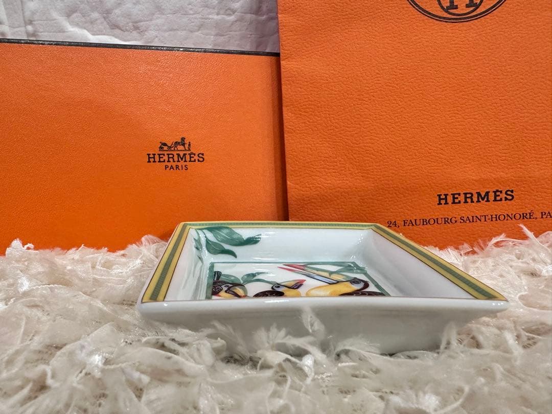 HERMES トゥカン/Toucans 鳥柄 陶器 アッシュトレイ