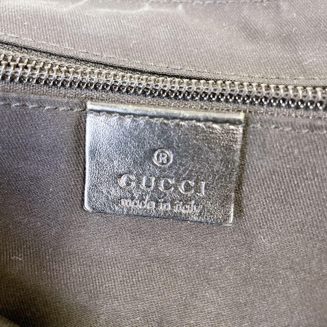 GUCCI ショルダーバッグ GGキャンバス クロスボディ　145858