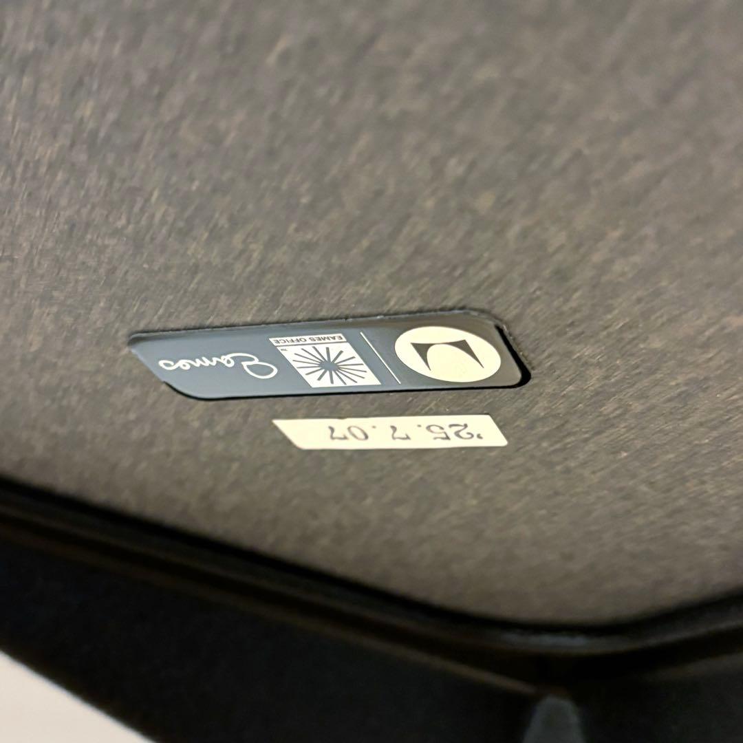 【超美品】イームズ コントラクトベース 丸テーブルh700 Ф905