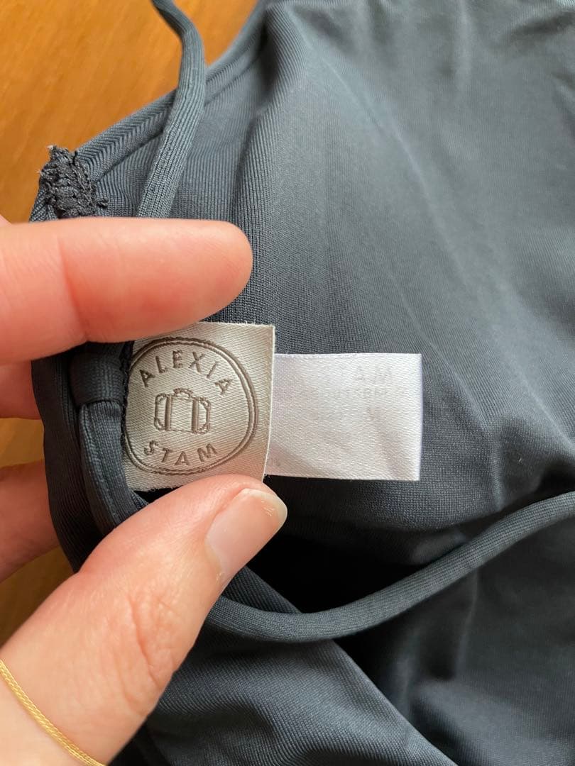 ★美品★alexiastam ワンピース水着