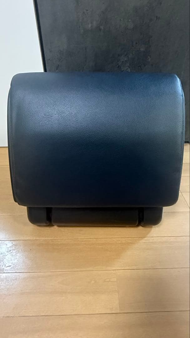 ノア トヨタ純正オットマン　2個セット