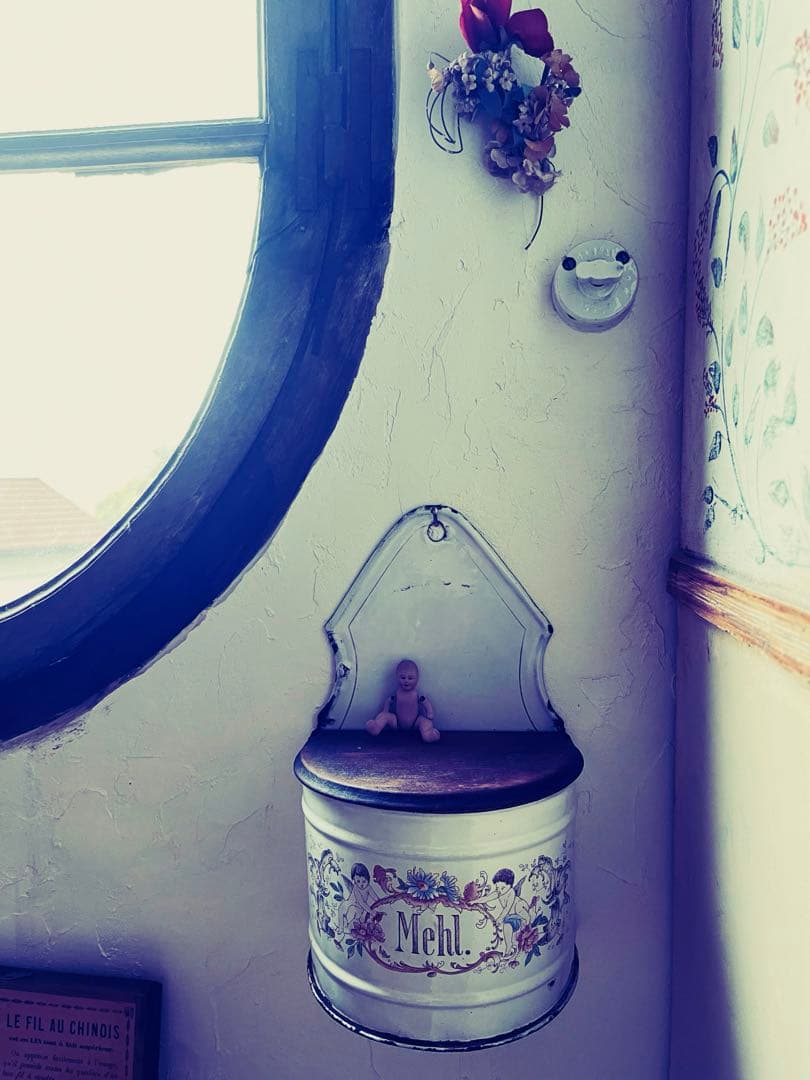 フランスアンティーク 小麦粉缶 ホーロー 天使　エンジェル