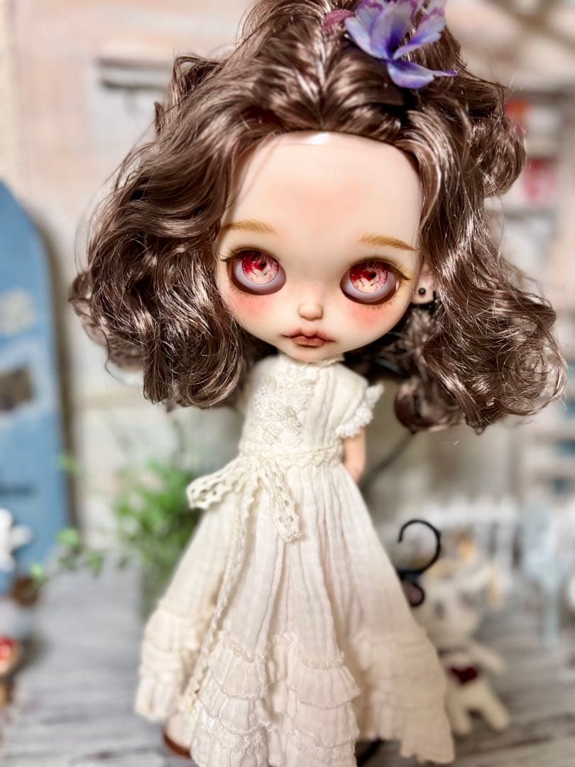 カスタムアイシードール　ネオサイズ　白ワンピース付　ブラウンmix ショート