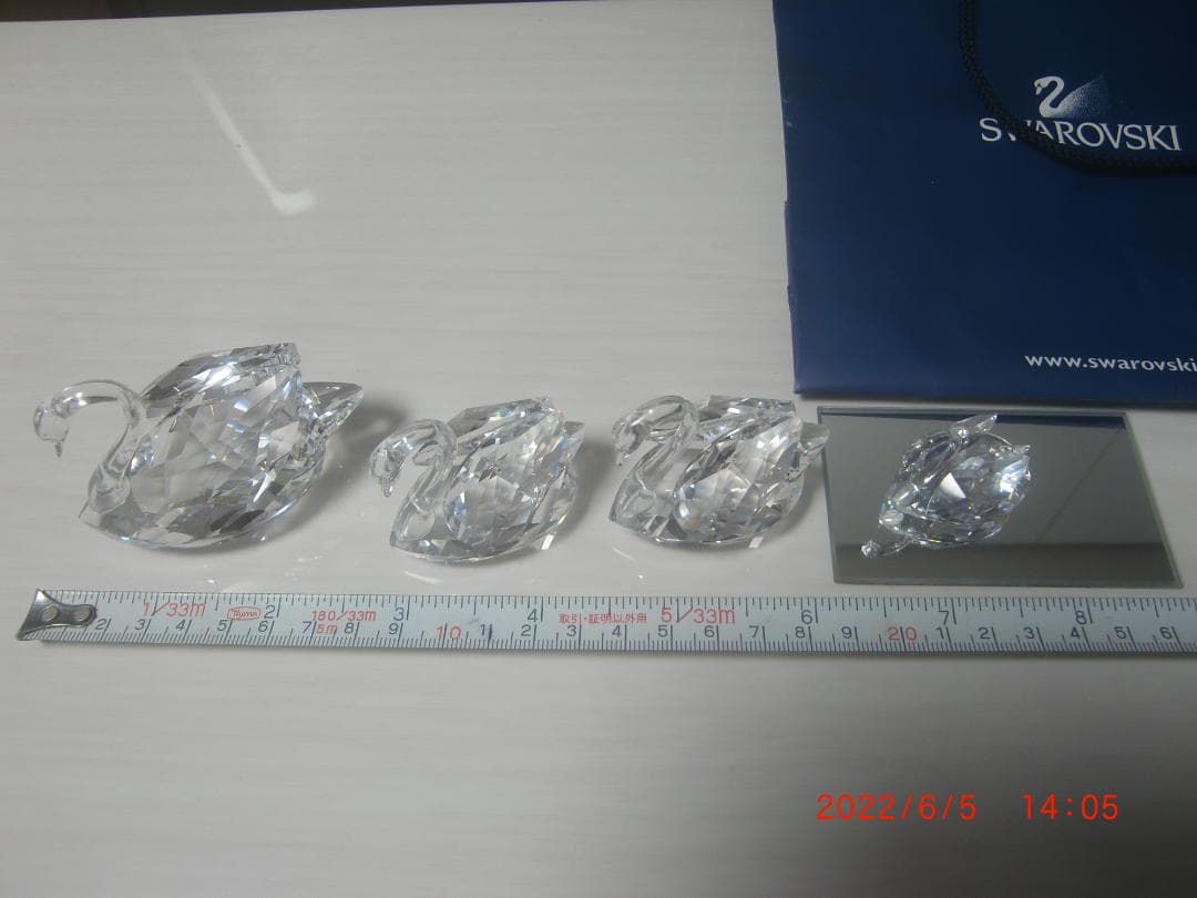 スワロフスキー Swarovski  『スワン4Ｐ【Ｌ・Ｍ2・Ｓ】』　Ｓ17Ｃ