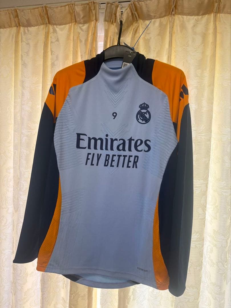 【正規品】レアル・マドリード ムバッペ 練習着 23/24