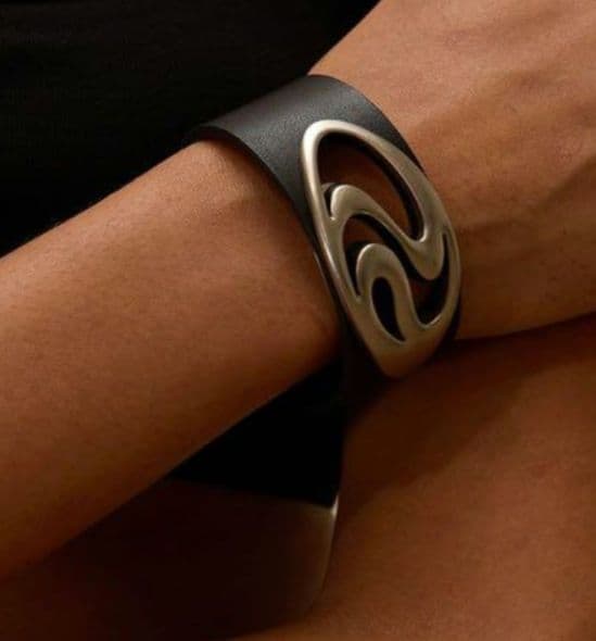 PERSONSOULバングル　レザーブレスレット ハンドリング　ブラック　黒